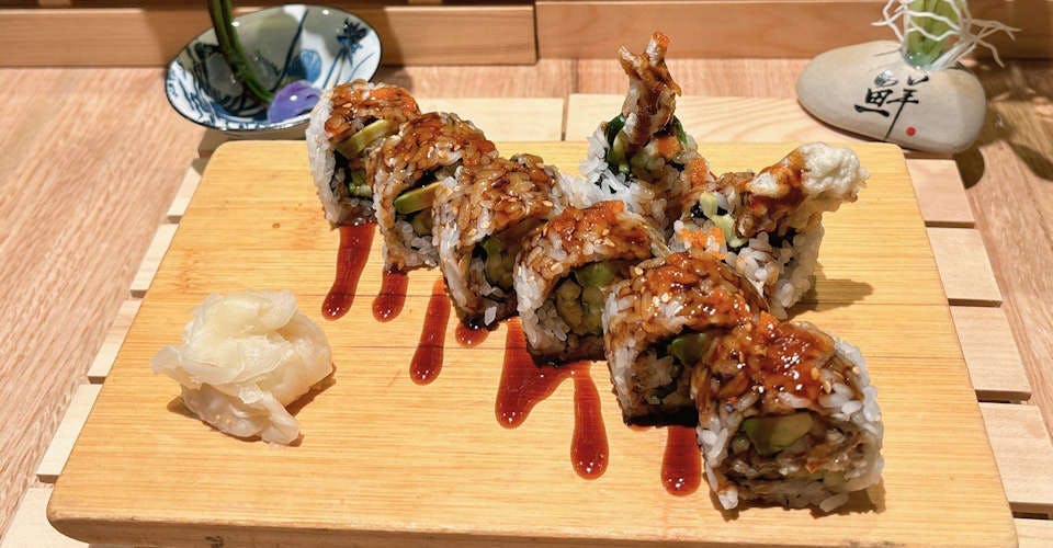 Spider Maki (8 Pieces) from Dodomi Sushi Rotary - N Sheridan Rd in Chicago, IL