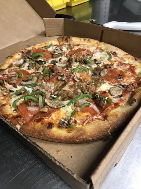 14" Combination from Coach's Pizza in Tallahassee, FL
