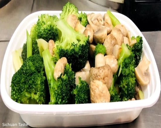 Broccoli with Mushrooms from Sichuan Taste in Cockeysville, MD