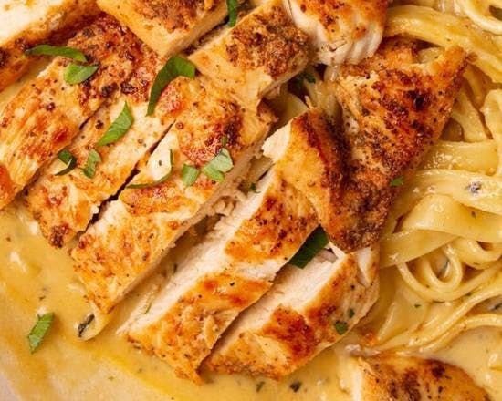 Chicken Alfredo from GiGi'S Pizza in Myrtle Beach, SC