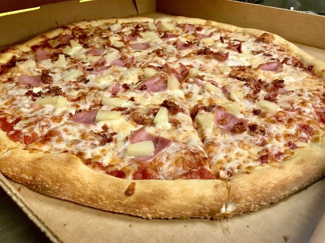 12" Hawaiian from Coach's Pizza in Tallahassee, FL