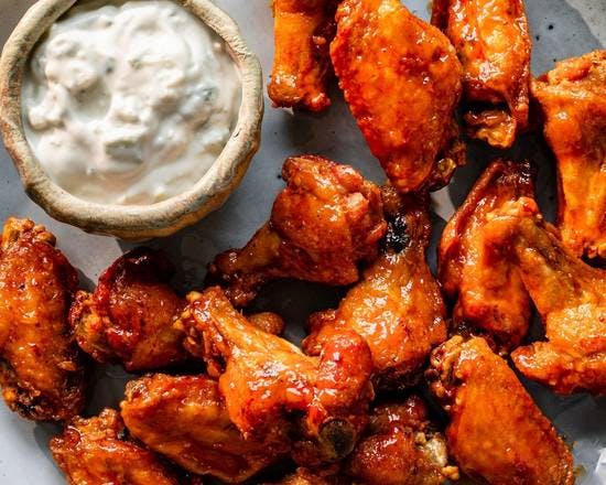 10 Wings from GiGi'S Pizza in Myrtle Beach, SC