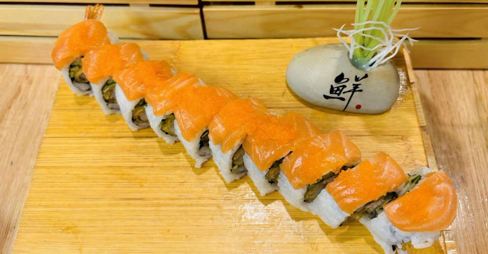 Salmon Dragon Maki (10 Pieces) from Dodomi Sushi Rotary - N Sheridan Rd in Chicago, IL