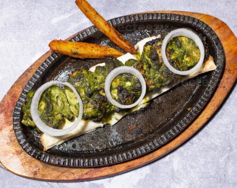 Paneer Hariyali from Cafe India Bar & Grill in Milwaukee, WI