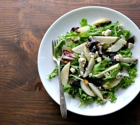 Gorgonzola and Walnut Salad from Mike's Food and Spirits in Somerville, Ma