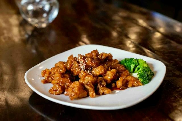 Sesame Chicken from Evergreen Restaurant in Ann Arbor, MI