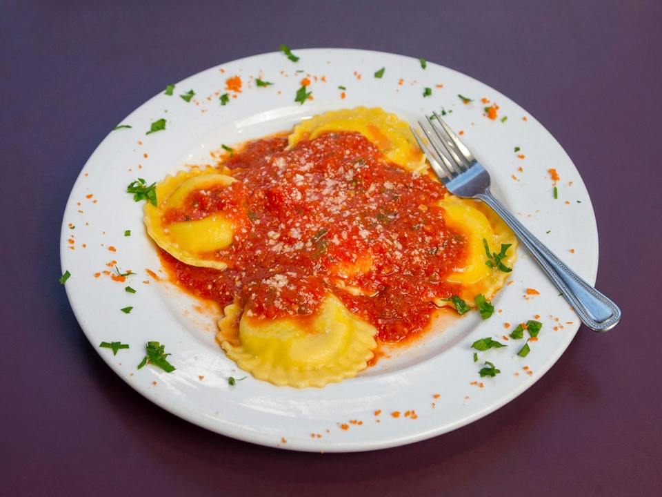 Ravioli Tomato Sauce from 4 Brothers Italian Restaurant & Pizzeria in Delray Beach, FL