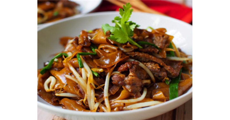 Chow Fun/Pad See Ew (Thick Rice Noodles) from Takie Outit in Chicago, IL