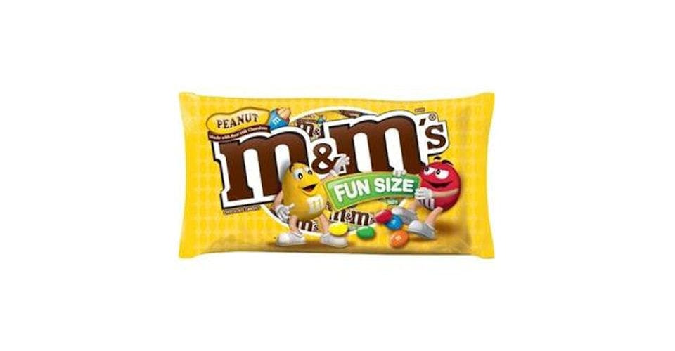 M&M's Fun Size Peanut Chocolate Candy (10.57 oz) from CVS - S Green Bay Rd in Neenah, WI