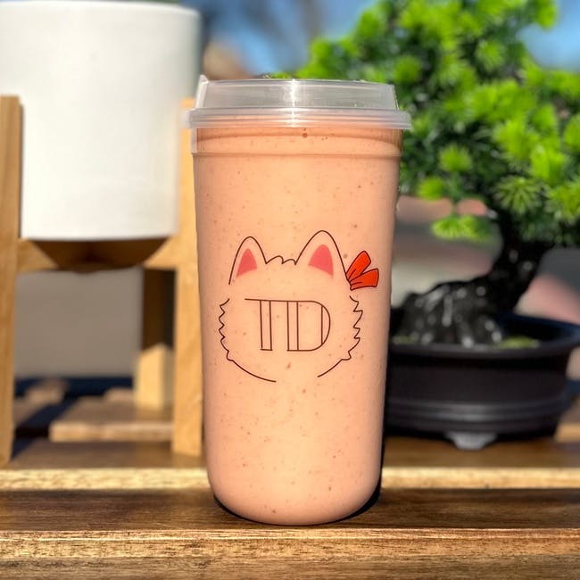 Strawberry Mango Smoothie from Tea Dojo - Nut Tree Road in Vacaville, CA
