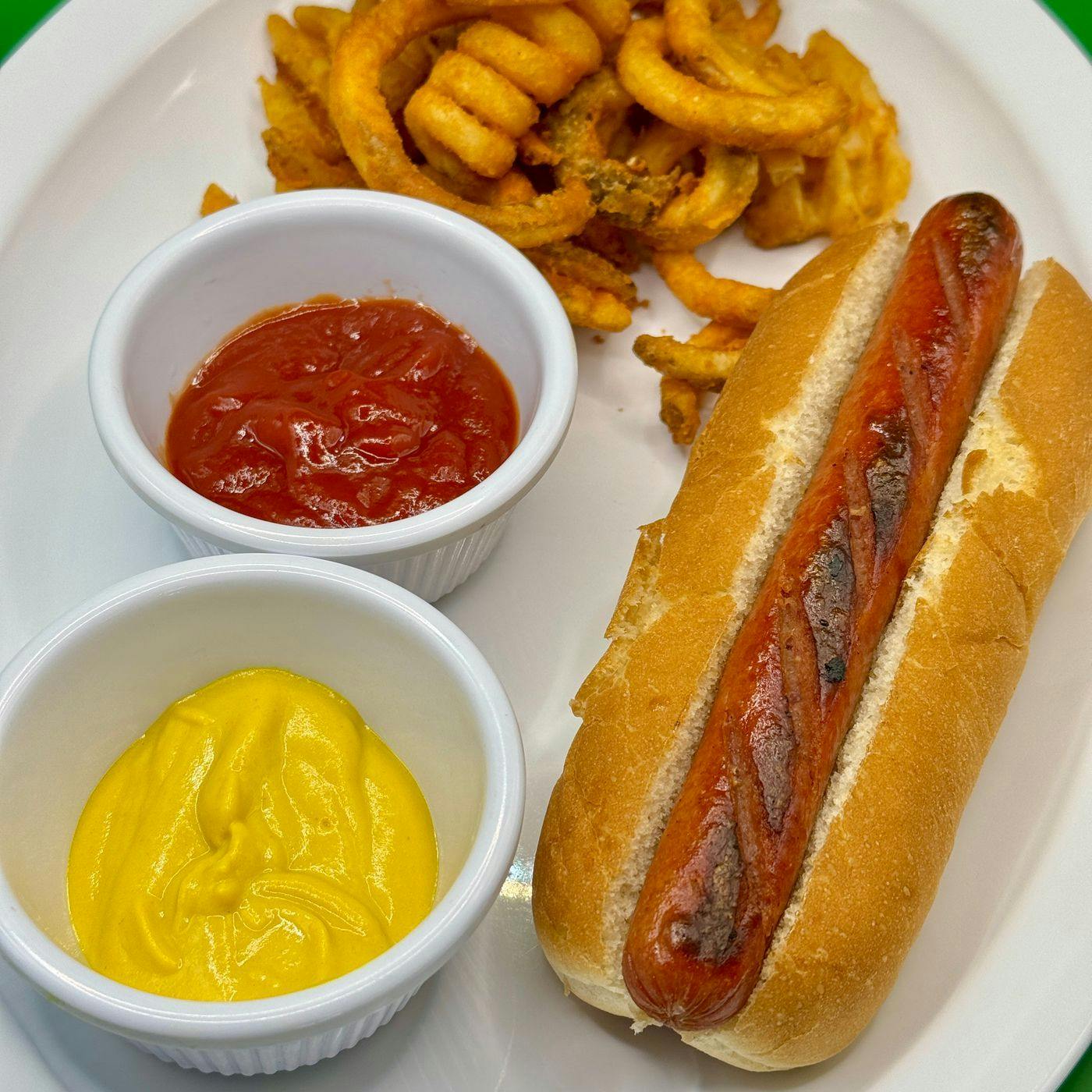 Hot dog from C'est Bon Caribbean Creole Cuisine in Baytown, TX