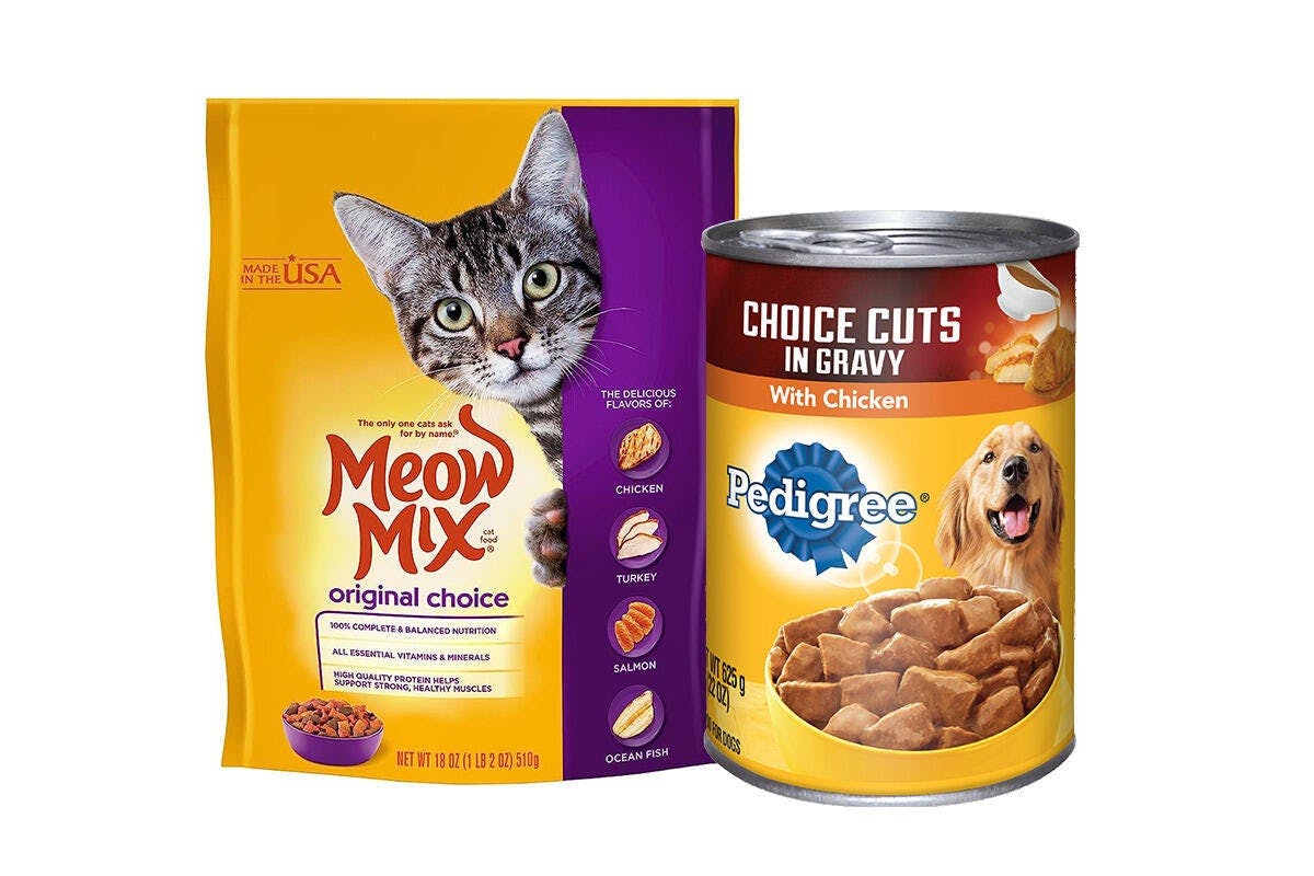 Pet Food from Kwik Trip - Sheboygan Calumet Dr in Sheboygan, WI