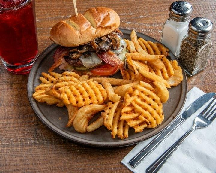 BYO Burger from Plank Road Plate + Pour in De Pere, WI