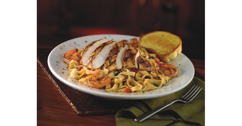 Cajun Chicken & Shrimp Pasta from Bennigan's on the Fly in Dubuque, IA