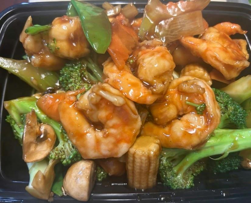 Shrimp with Mixed Vegetables from 1 Fish 2 Fish in Washington, DC