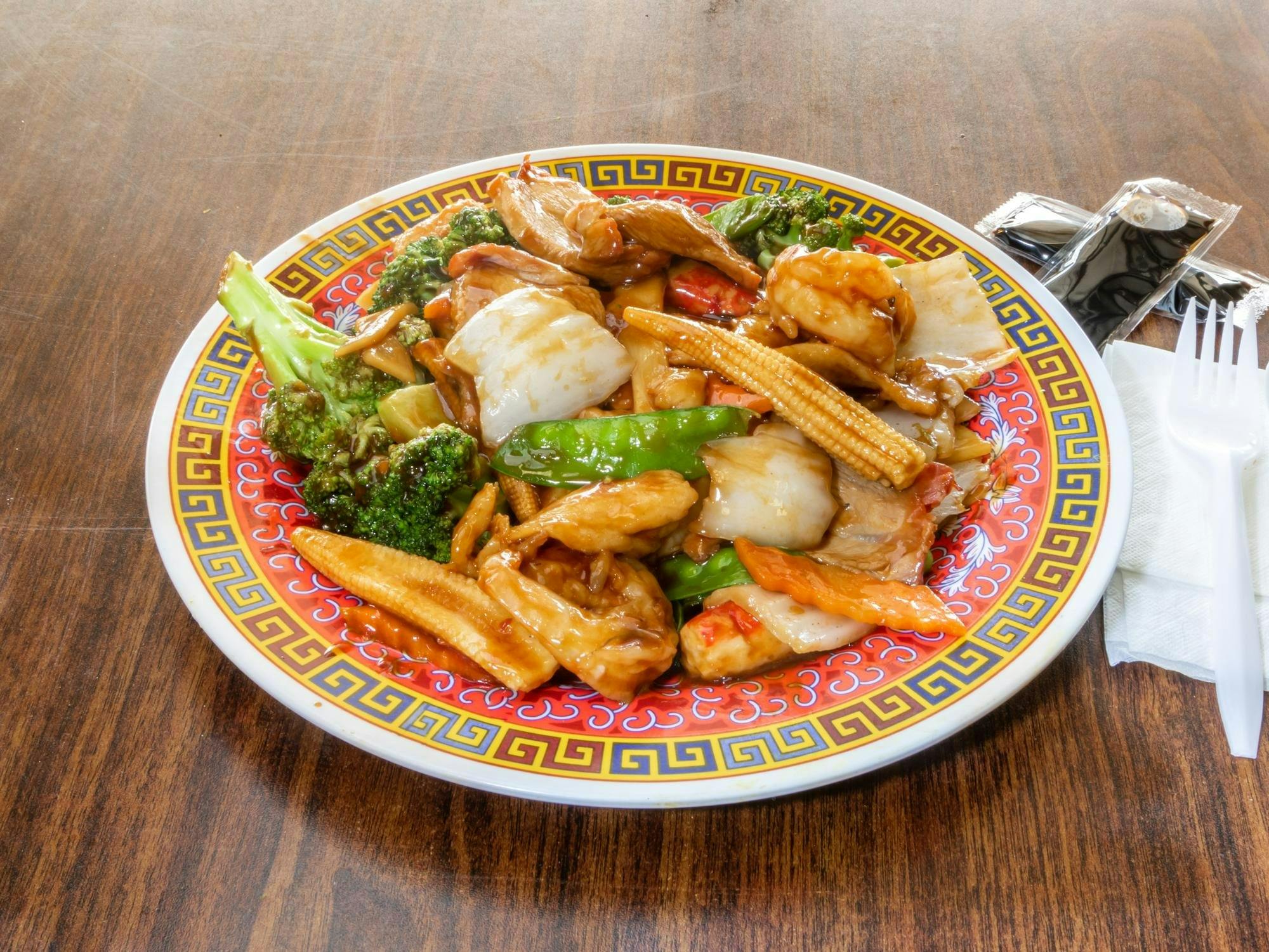 Chicken Stir Fry Entr?e from Pan-Asian Chinese Restaurant in Madison, WI