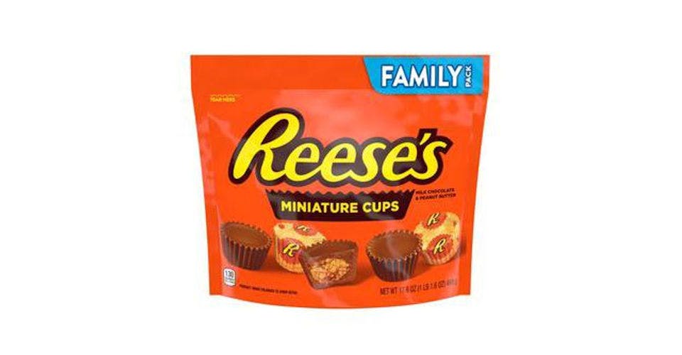 Reese's Peanut Butter Cup Miniatures (19.75 oz) from CVS - N 14th St in Sheboygan, WI