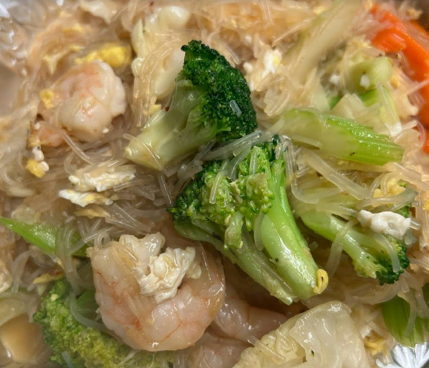 Pad Woon Sen from Jai Dee Thai Kitchen - Clinton Hwy in Knoxville, TN
