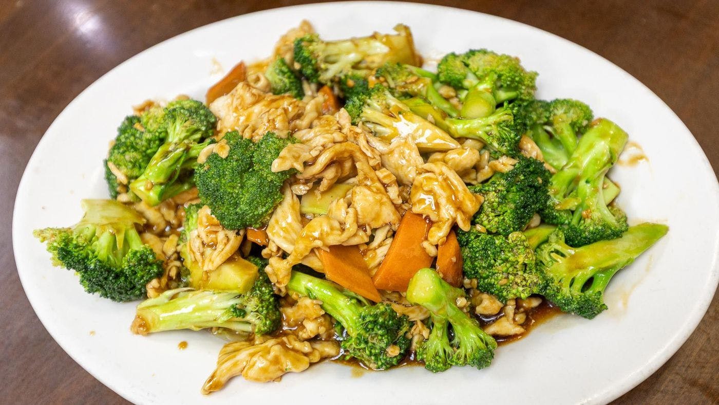 Fried Tofu with Broccoli from General Tso's Restaurant & Catering - Dunwoody in Dunwoody, GA