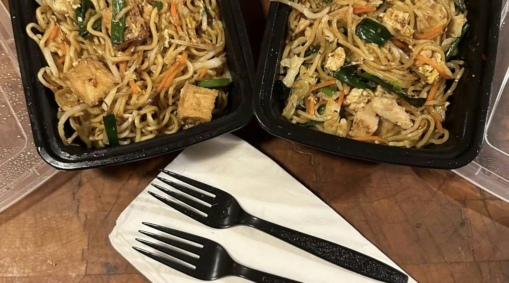 Yaki Noodle Stir Fry (V) from Lemongrass Asian Fusion in Wausau, WI