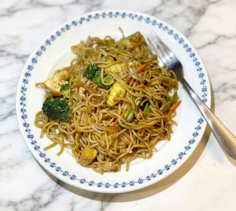 Vegetable Lo Mein from Fortune Kitchen in Aurora, CO