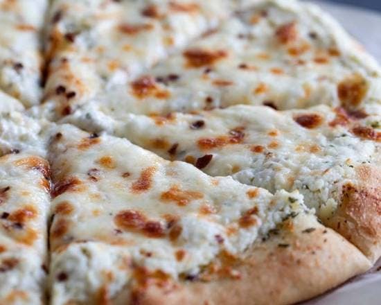 White Pizza from GiGi'S Pizza in Myrtle Beach, SC