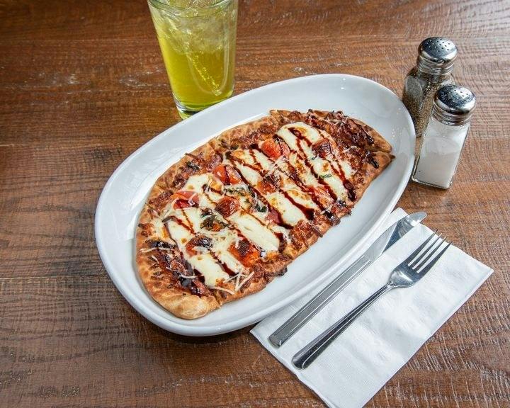 Caprese Flatbread from Plank Road Plate + Pour in De Pere, WI