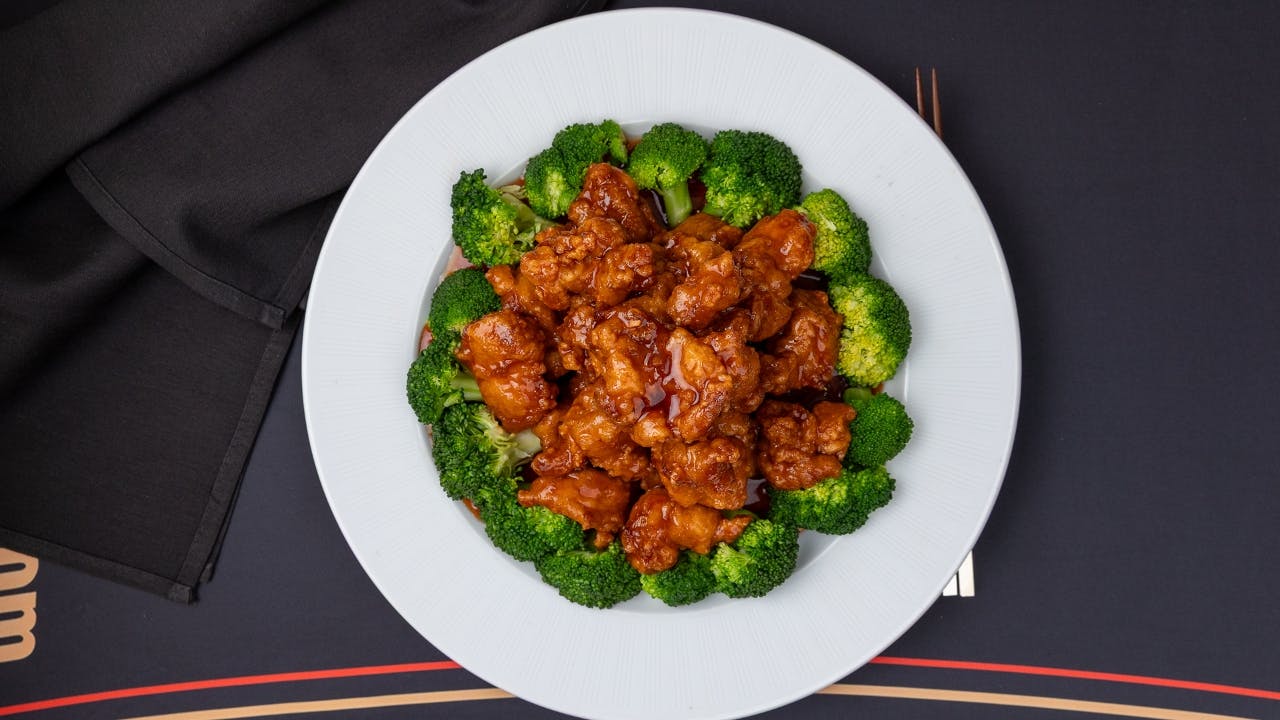 Family Meal for 4 (Chicken) from General Tso's Restaurant & Catering - Dunwoody in Dunwoody, GA