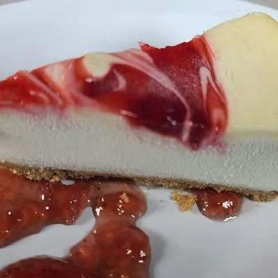 Strawberry Cheese Cake from New York Pizza in Palo Alto, CA