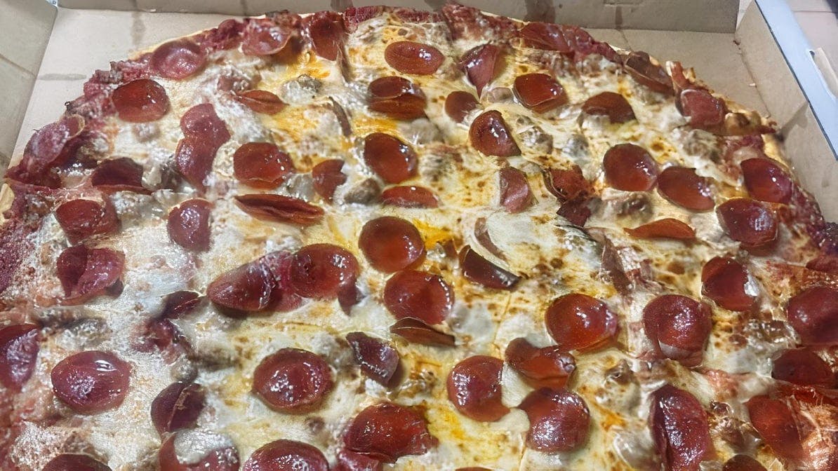 Kenootzer Thin Crust Cheese Pizza from Kenootz Pizza in Midlothian, IL