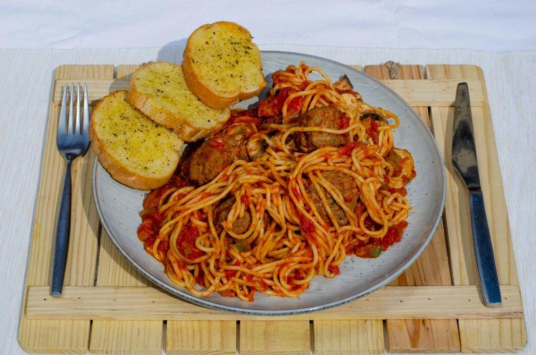 Spaghetti with Meatball from New York Pizza in Palo Alto, CA