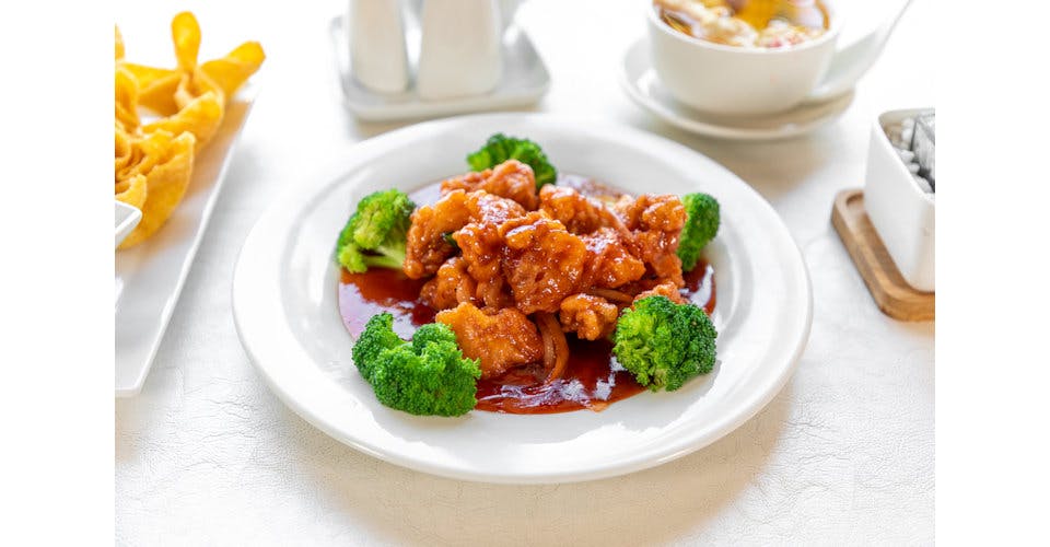 L27. General Tso's Chicken from China Palace in Green Bay, WI