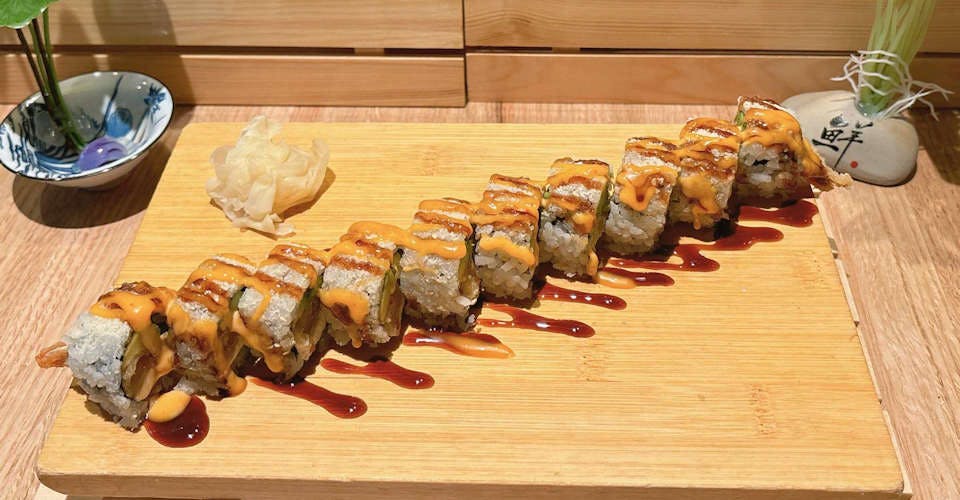 Shrimp Crunchy Maki (10 Pieces) from Dodomi Sushi Rotary - N Sheridan Rd in Chicago, IL