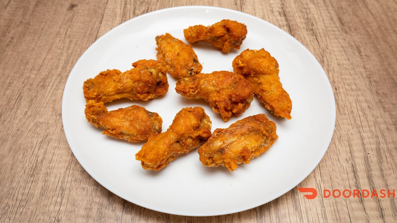 WC1. Wings (8) with Fried Rice from General Tso's Restaurant & Catering - Dunwoody in Dunwoody, GA