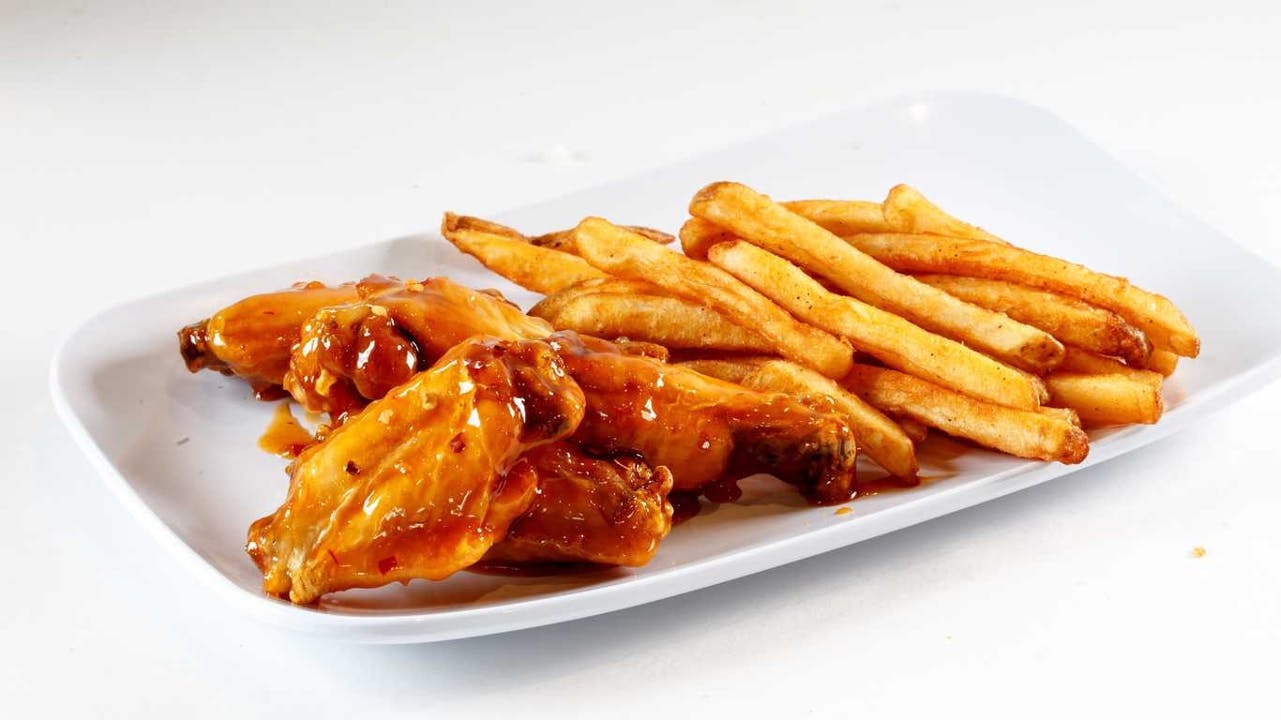 5pc Buffalo Wings with Fries from Orlando?s Famous Wings in Orlando, FL