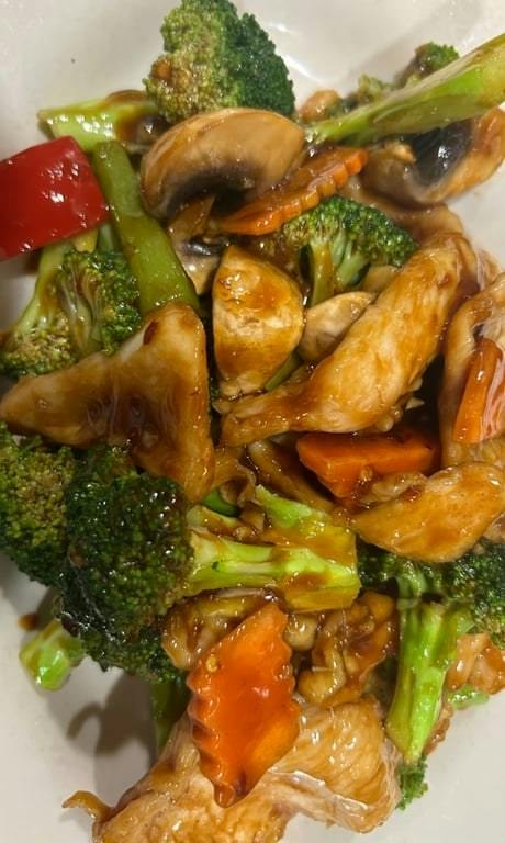 Hunan Chicken from 1 Fish 2 Fish in Washington, DC