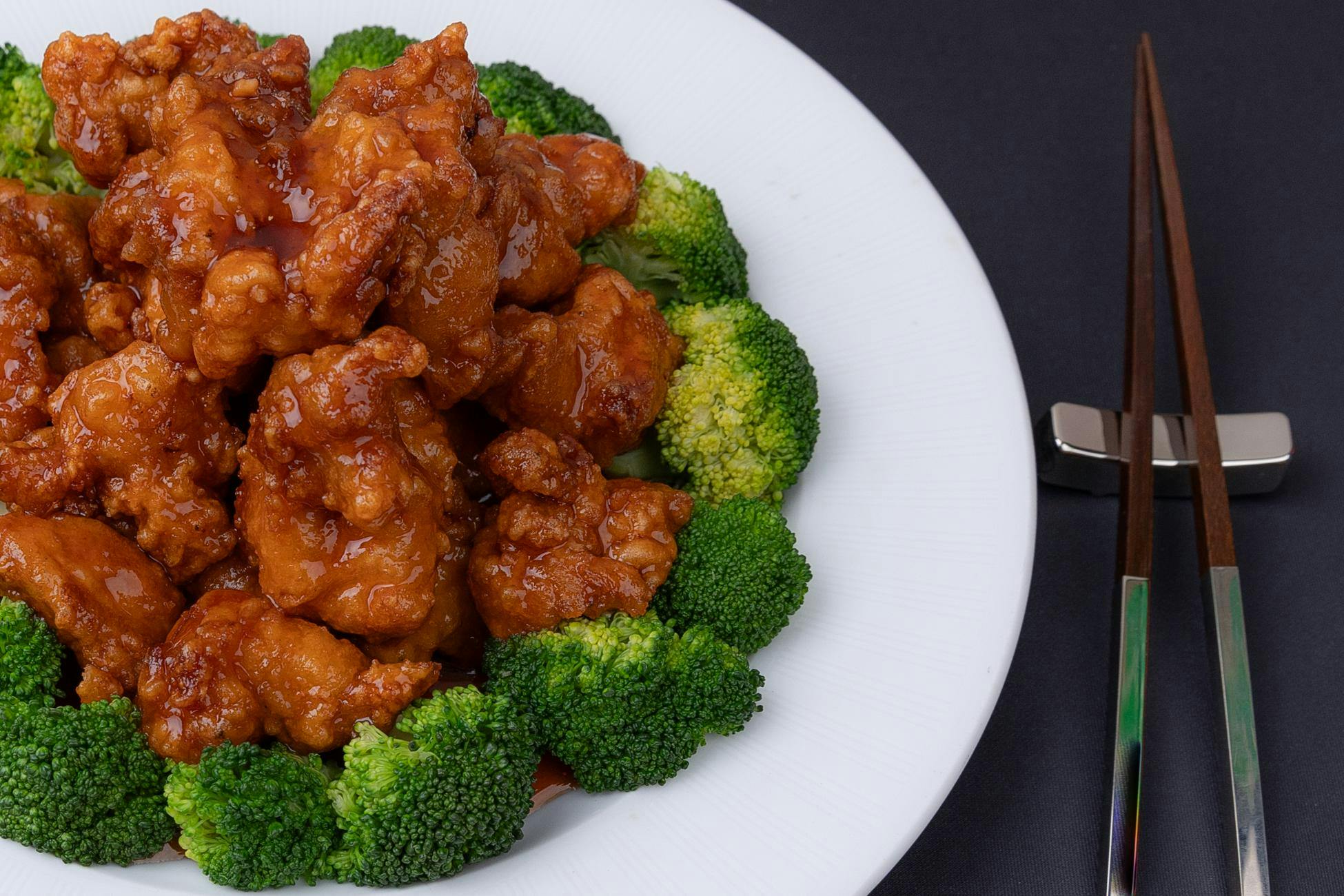 ?? Sesame Chicken (38oz) from General Tso's Restaurant & Catering - Dunwoody in Dunwoody, GA