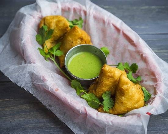 VEG SAMOSA (4PCS) from Biryani Maxx Indian Cuisine in Cary, NC
