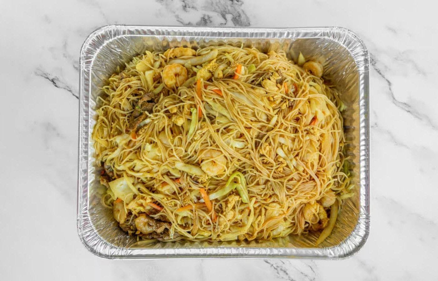 Singapore Rice Noodle | Catering (Full Pan | Serves 24) from General Tso's in Dunwoody, GA