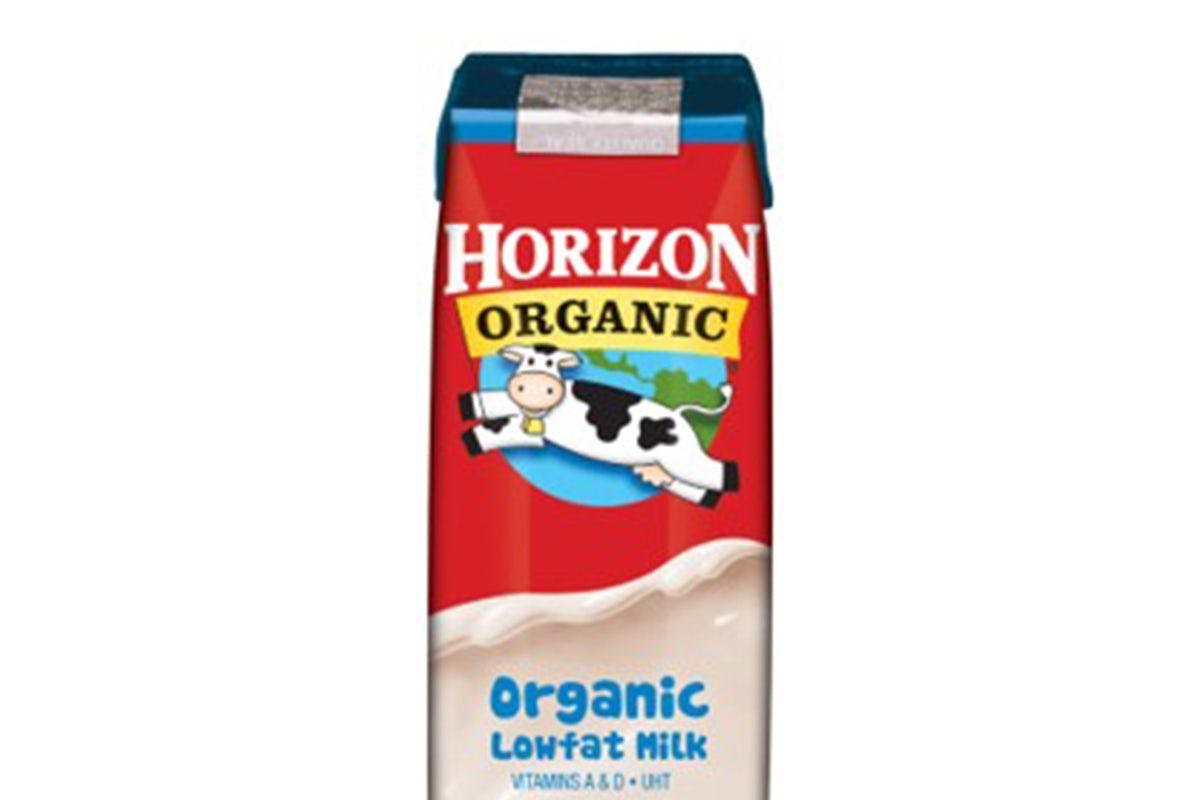 Horizon Organic Milk from Sbarro - E Oasis Service Rd in Lake Forest, IL