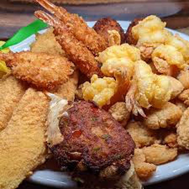 Seafood Combo Platter from King's Pizza & Subs in Baltimore, MD