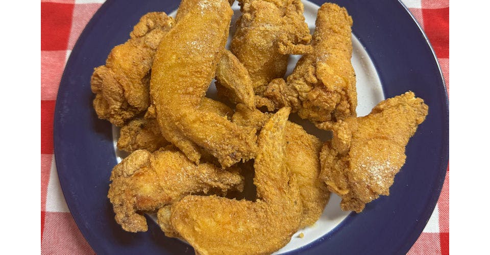Jumbo Wings (10 Pieces) from Milwaukee Classic Pizza in Milwaukee, WI