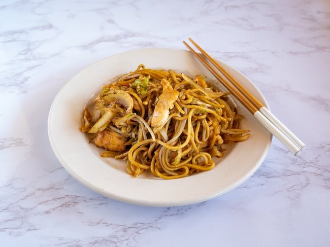 Chicken Lo Mein from Autumn Court Chinese Restaurant in Phoenix, AZ