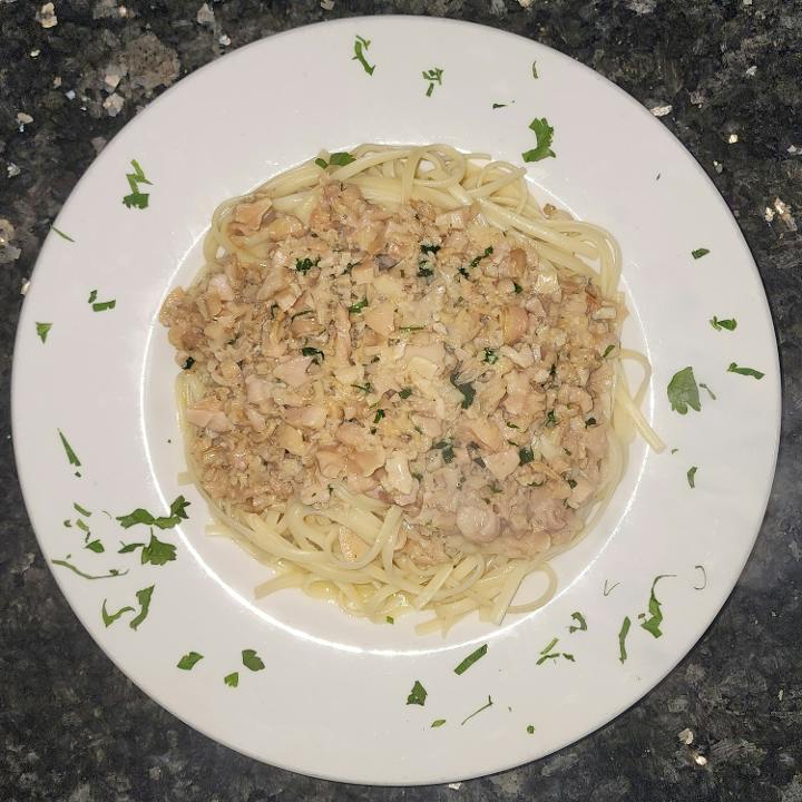 Clam Sauce from 4 Brothers Italian Restaurant & Pizzeria in Delray Beach, FL