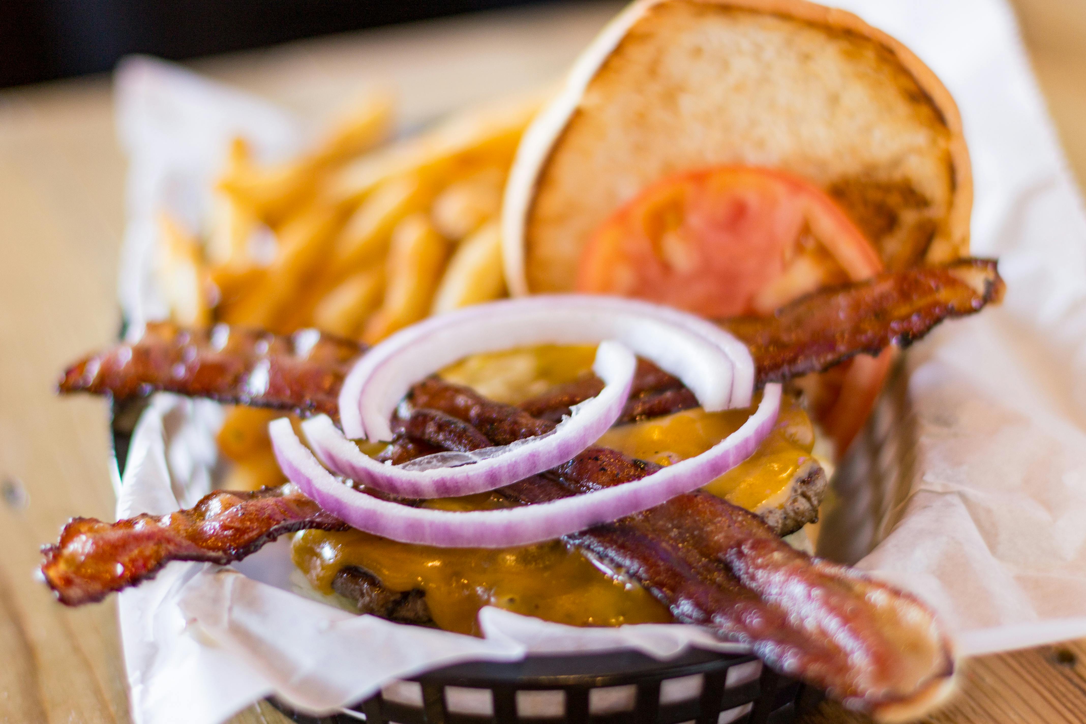 Eagle's Nest Sports Bar & Grill Menu & Delivery La Crosse WI 54601