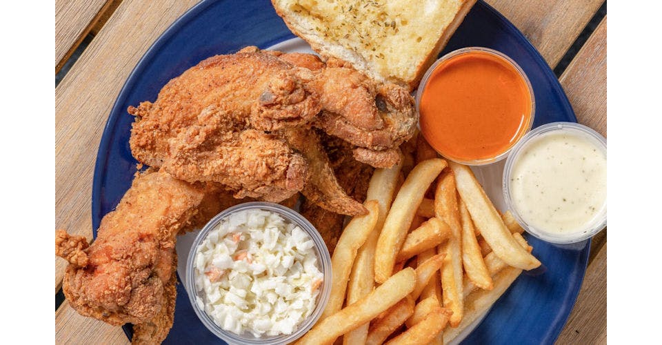 Fried Chicken Dinner from Milwaukee Classic Pizza in Milwaukee, WI