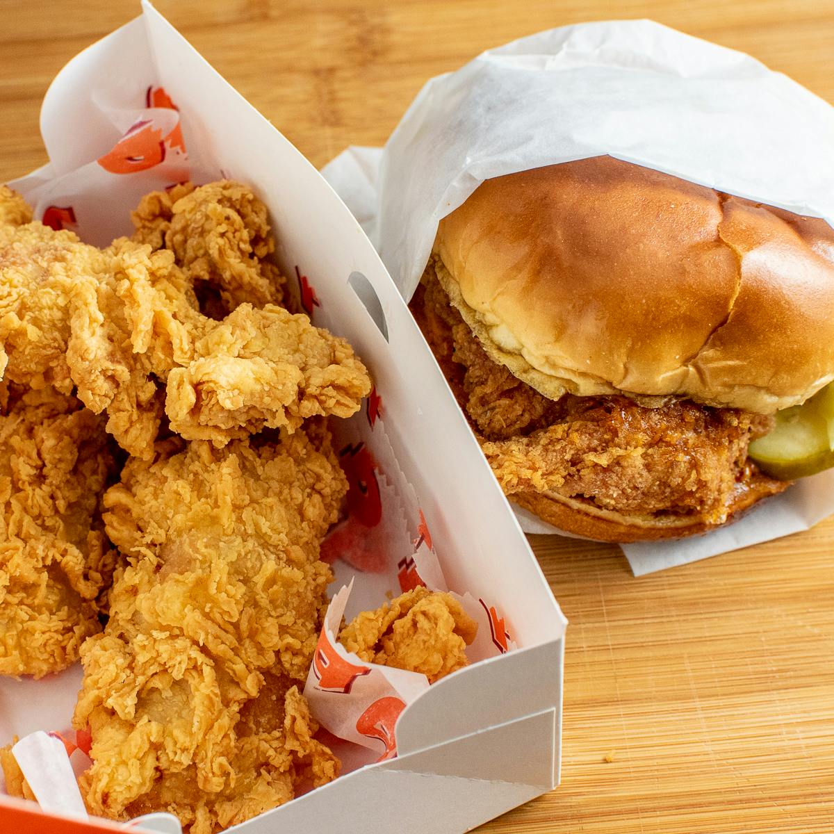 Popeyes - Appleton W College Ave Menu and Delivery in Appleton WI, 54914